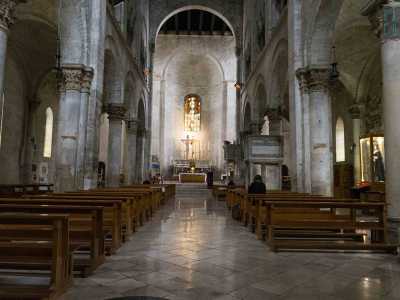 Entriamo nella chiesa... 